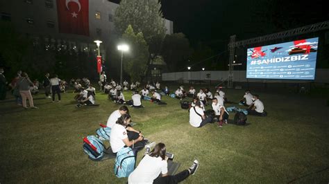 Genç sporcular Meclis te demokrasi nöbetinde TRT Haber Foto Galeri