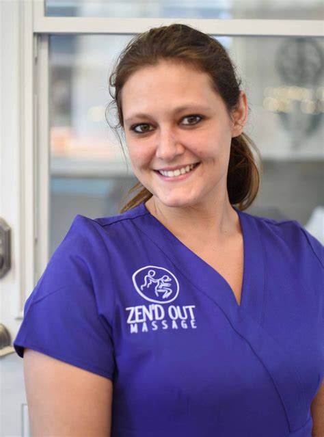 Denver Massage Therapists At Zend Out Massage In Downtown