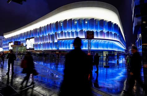 As states and districts update technology infrastructure, it may seem that the needs overwhelm resources. «Paris La Défense Arena» : la U Arena de Nanterre se fait ...