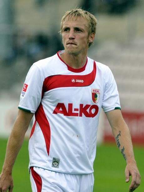 „der verein wird die behörden weiterhin bei deren anfragen unterstützen und zum jetzigen zeitpunkt keine weiteren angaben machen, teilte der verein aus liverpool mit. Einzeltraining: FC Augsburg suspendiert Michael Thurk ...