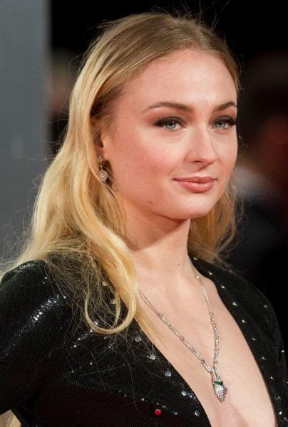 Sophie Turner´s Workout Routine To Stay Fit Koko Move