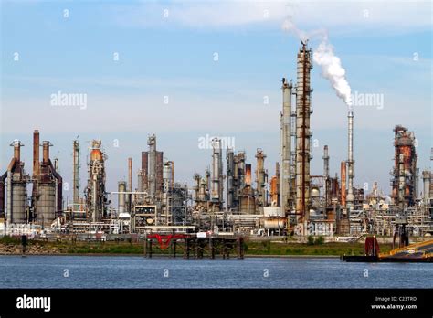 Oil Refinery On The Mississippi River Near New Orleans Louisiana Usa