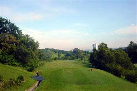 These information answers detailedly about what to visit in shah alam. Kelab Golf Sultan Abdul Aziz Shah - Golf course around ...