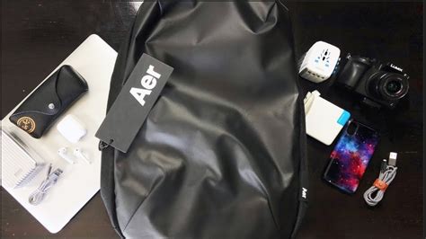 Whats In My New Tech Travel Bag Aer Tech Pack Youtube