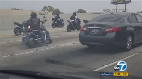Motorcycle Stunts On Same Day On Socal Freeways Leave 1 Killed 1 Hurt