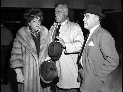 🎥 emi de sica, vittorio d. (2009). Vittorio De Sica, una mostra celebra le sue mille vite ...