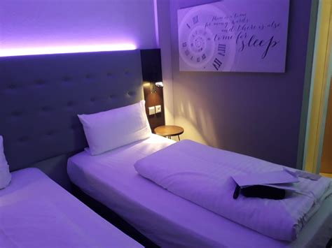 The holiday inn express® berlin city centre hotel is a short walk from the dining and shopping options of busy friedrichstrasse. "Zimmer" Premier Inn Berlin City Centre (Berlin-Mitte ...
