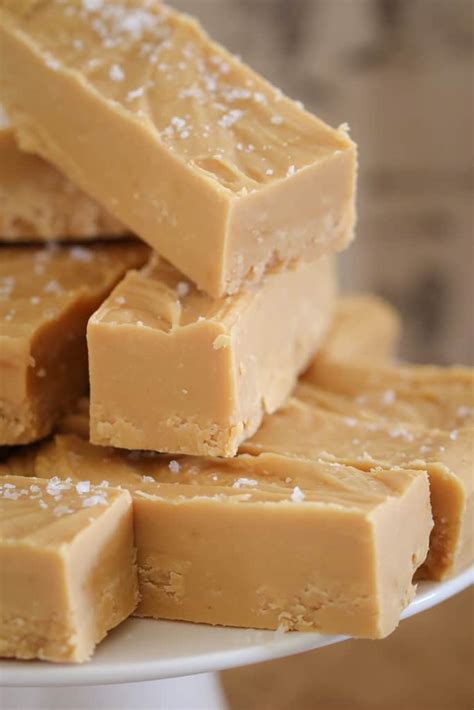 Be careful of the milk! Microwave Salted Caramel Fudge | 5 Ingredients - Bake Play ...