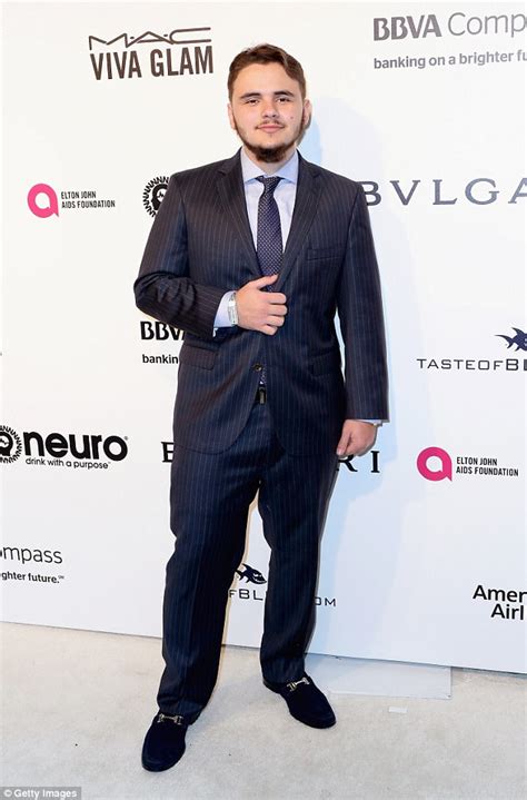 Prince jackson has opened up in a rare interview about what it was like growing up as the son of late music legend michael jackson. Prince Jackson gets tattoo of his late father Michael ...
