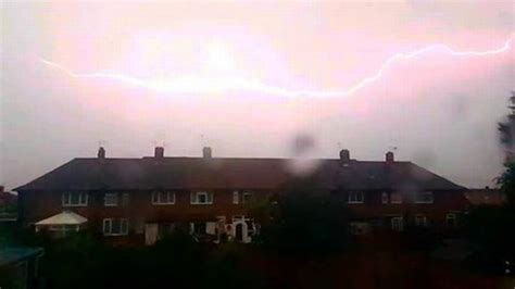 Incredible Image Of Lightning Over Humber Bridge As Thunderstorms Hit