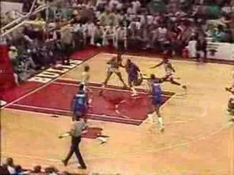 Más abajo te presentaré las mejores. Bulls vs. Pistons 1989 game 4 (2/...) - YouTube