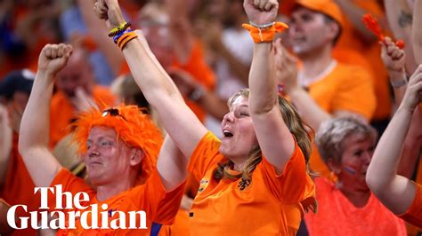 super incredible dutch fans roar after reaching first women s world cup final youtube