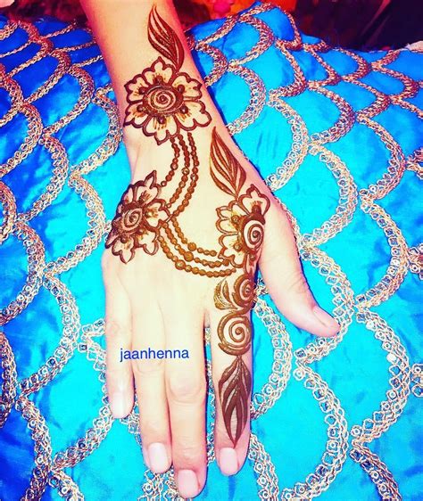 Simple Mehndi Designs For 2018 To Try | Mehndi designs, Simple mehndi designs, Mehndi designs 2018