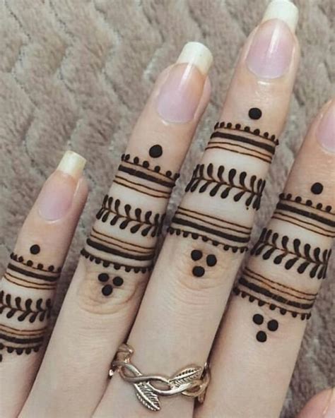 Simple And Beautiful Finger Mehndi Designs 2021 Latest Images
