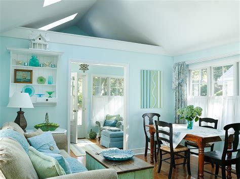 Small Lake Cottage With Turquoise Interiors Home Bunch