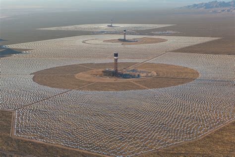 The Worlds Largest Solar Energy Plant Pics