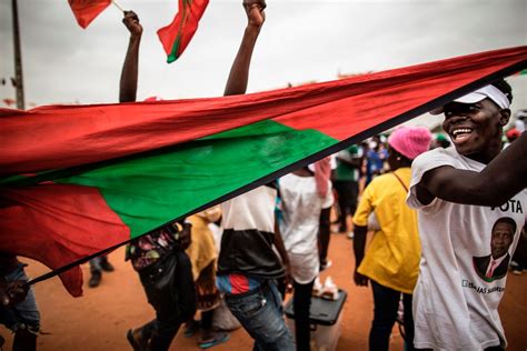Deputados Da Unita Vão Ocupar Lugar Para “combater A Corrupção” Em Angola Ver Angola