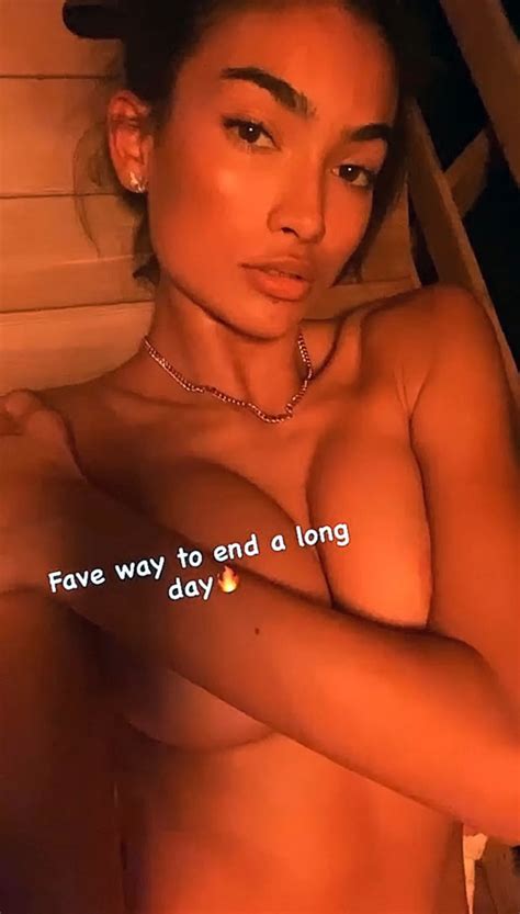 Hot Kelly Gale Naked And Topless Photo Collection On Thothub