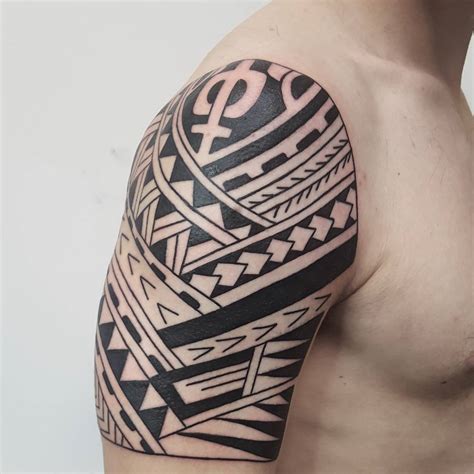 Maori tattoo style is the oldest one tattoo design since 1700's. Maori Tattoos and Polynesian Tattoos Dublin | The Ink ...