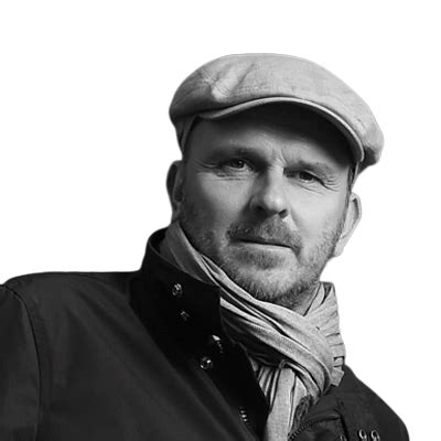Dietmar hamann is the brother of matthias hamann (scout eintracht frankfurt ). The Stand