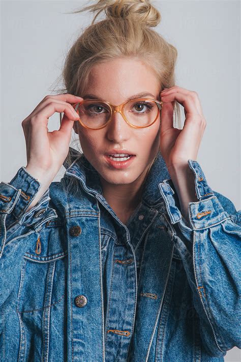 Blonde Woman With Glasses Del Colaborador De Stocksy Studio Firma