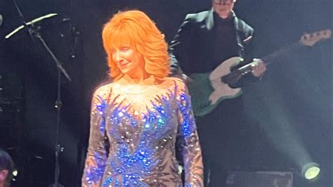Reba Mcentire Madison Square Garden 41523 Is There Life Out There