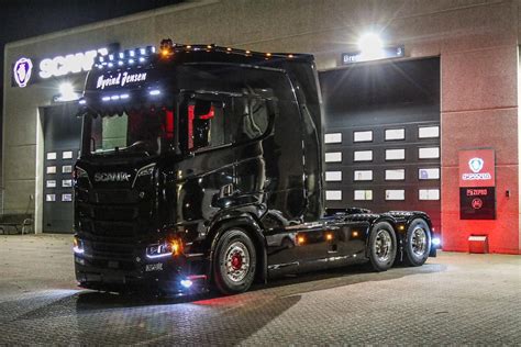 Noor Krijgt Scania 770 S Longline Voor 50e Verjaardag