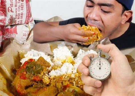 Goriau Viral Meme Kocak Makan Di Warteg Cuma 20 Menit Arahan Jokowi