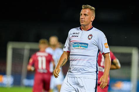 Jueves, 29 de julio de 2021 · 15:34. Maxi Lopez riparte dalla Serie C: sarà un calciatore della ...