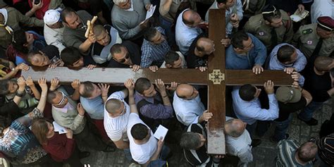 Israeli muslims are open to teach islam to islamic schools like universities and colleges in the country and in regions. 5 facts about Israeli Christians | Pew Research Center