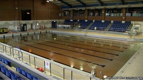 Swimming Pool Dyed Gold To Honour Wolverhampton Wanderers Bbc News