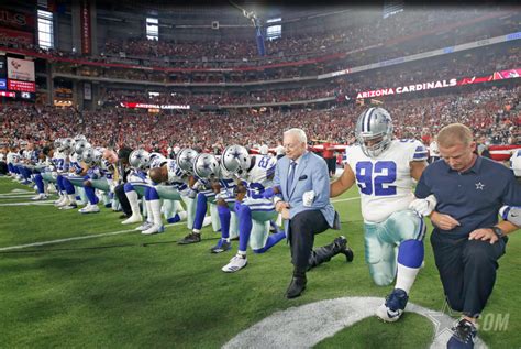 Dallas Cowboys Kneel And Then Stand Before Monday Night Game San