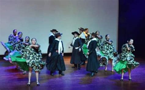 Ellos Aman Bailar Folclore Agencia De Noticias San Luis