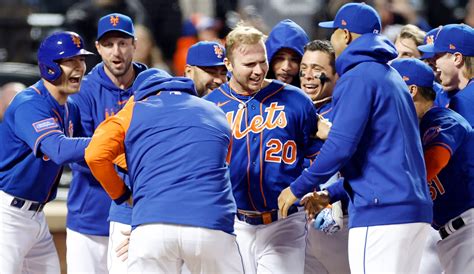 Mets Earn Thrilling Much Needed Win Behind Rookie Hitters And Pete