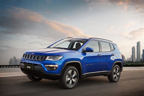 Including destination charge, it arrives with a manufacturer's suggested retail price (msrp) of about. JEEP Compass specs & photos - 2016, 2017, 2018, 2019 ...