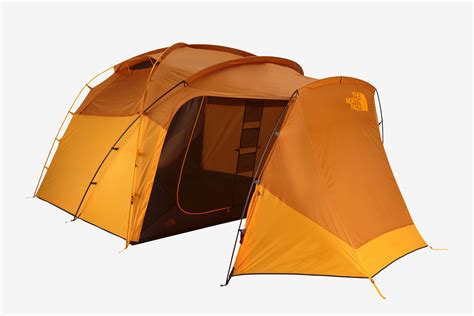 The north face wawona 6 tent that we have looked at here is indeed a very good tent. Super Shelters: 15 Best Large Camping Tents | HiConsumption