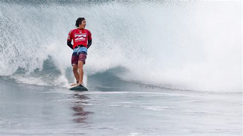 Kanoa Igarashi Plays Hero To Hawaiians World Surf League