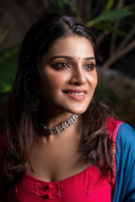 Watch meesaya murukku tamil full movie online on mx player. Meesaya Murukku Actress Aathmika Latest Cute HD Pics ...