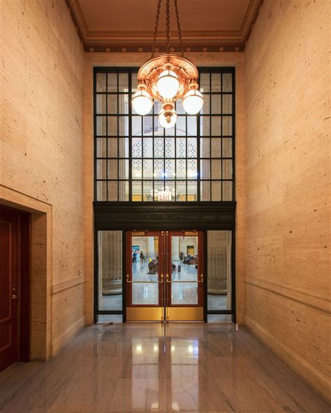A Look Inside Chicago Union Stations Beautifully Restored Burlington
