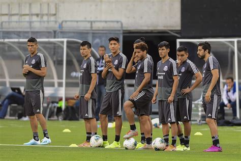 Maybe you would like to learn more about one of these? Jonathan dos Santos ve al Tri con la filosofía del ...