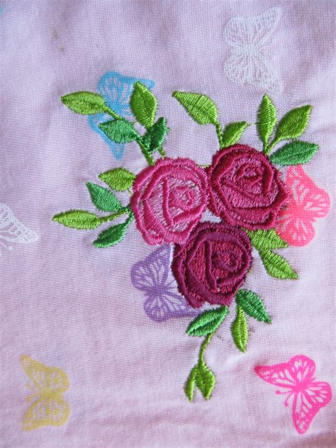 Accent Mini Flowers Machine Embroidery Designs Big Set Assorted Sizes