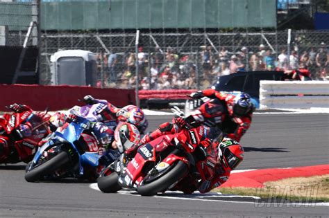 2022 British Motogp Silverstone Circuit Race Results Motogp Crash