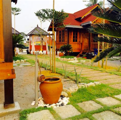So we practicularly had the place to ourselves. 7 Resort Tepi Pantai Di Melaka Buat Saya Rasa Mahu Bercuti ...