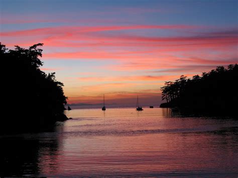 Begin your san juan island kayaking journey by paddling southeast to the area between san juan and lopez islands to escape the heavier boat traffic and attempt a glimpse of the san juans' famous. TOP WORLD TRAVEL DESTINATIONS: San Juan Islands, Washington