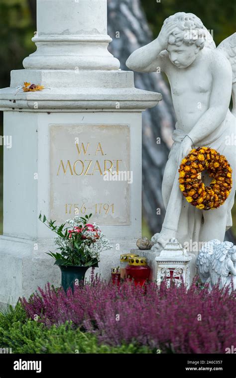 Mozart Grave Hi Res Stock Photography And Images Alamy