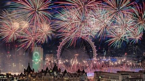 Free download hd or 4k use all videos for free for your projects. Happy New Year 2019: Pomp and fireworks in Paris, Sydney ...