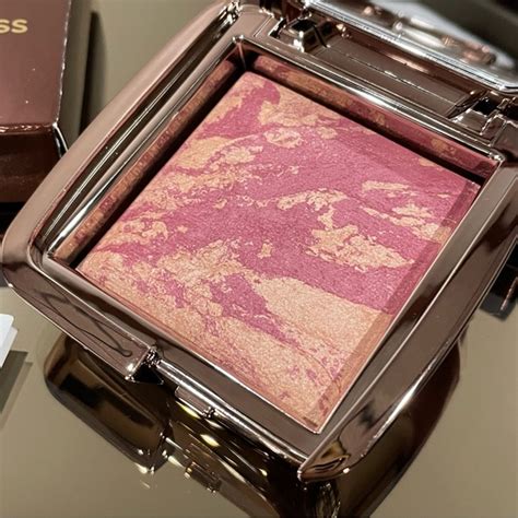 Hourglass Makeup Hourglass Euphoric Fusion Ambient Lighting Blush Poshmark