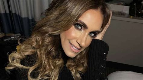 La Hija De Lili Estefan Debutó En El Escenario De Los Premios Juventud