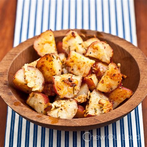 Add salt and pour the whole milk into the pan, just to barely cover the potatoes. Boiled Red Potatoes With Garlic And Butter - Roasted Potatoes With Butter Garlic And Herbs ...