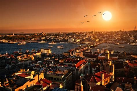 Burası İstanbul Resimli Manzaralı Duvar Kağıdı